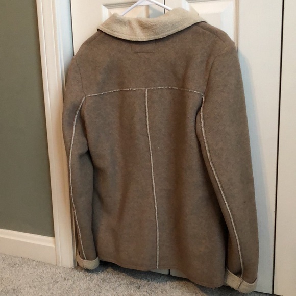 SOLD LEI jacket - Picture 2 of 2